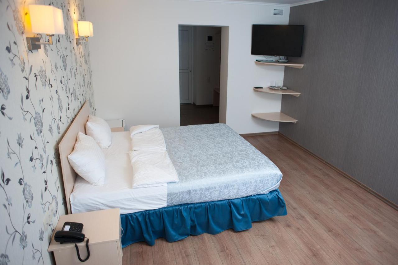 Country Club Festivalny Hotel Rakaw Eksteriør billede